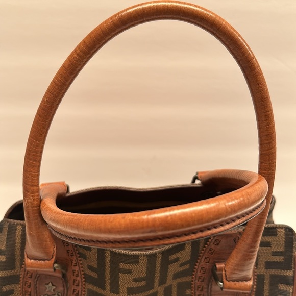 🌼🌺🌸FENDİ AUTHENTIC VINTAGE ZÜCCA DU JOUR BAG - Picture 13 of 14
